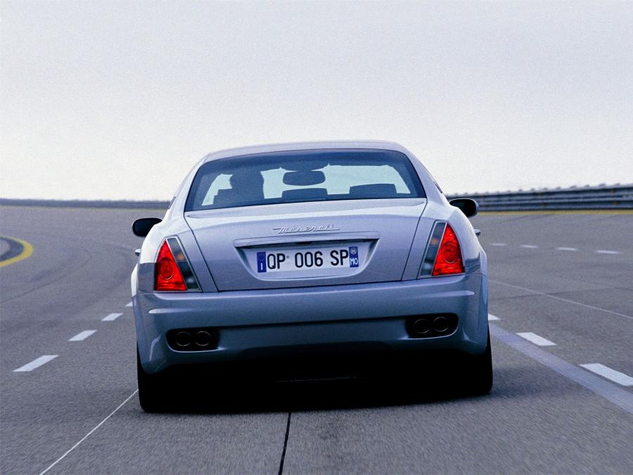  Maserati Quattroporte Sport GT 2005 года  (фото 6 из 24)